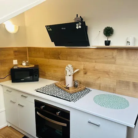 Cozy 45m2 Apartment, 5-min Walk To Center, Grand Jard